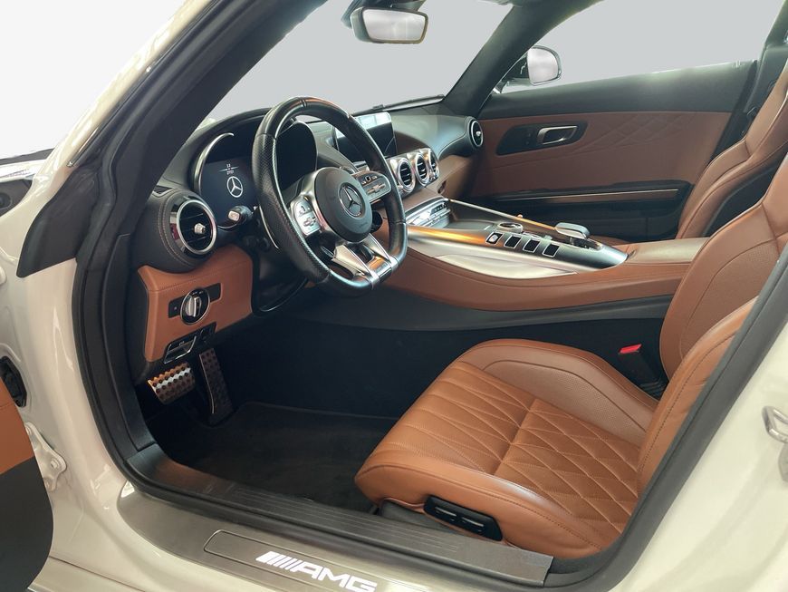 Mercedes-Benz AMG GT 2022 г. Белый, пробег 27719 км