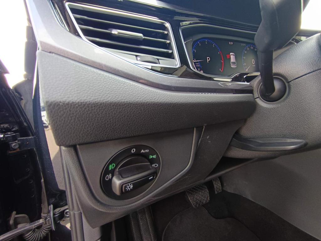 Volkswagen Taigo 2023 г. Чёрный, пробег 35994 км