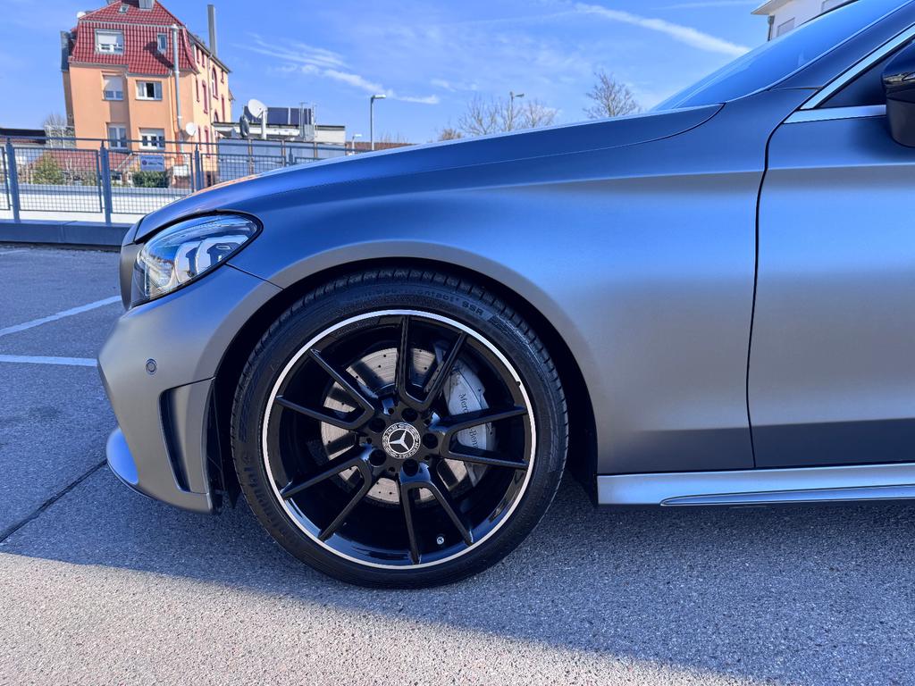 Mercedes-Benz C 300 2022 г. Серый, пробег 54650 км