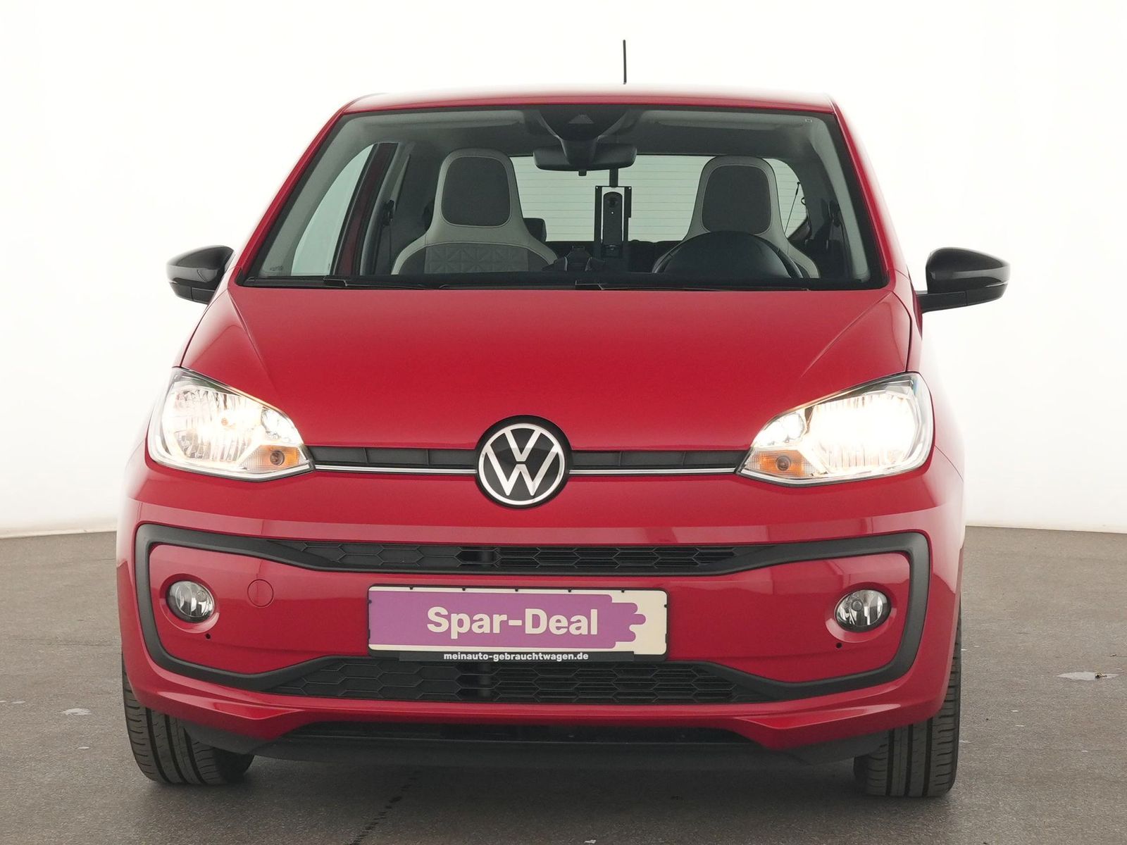 Volkswagen up! 2023 г. Красный, пробег 39504 км