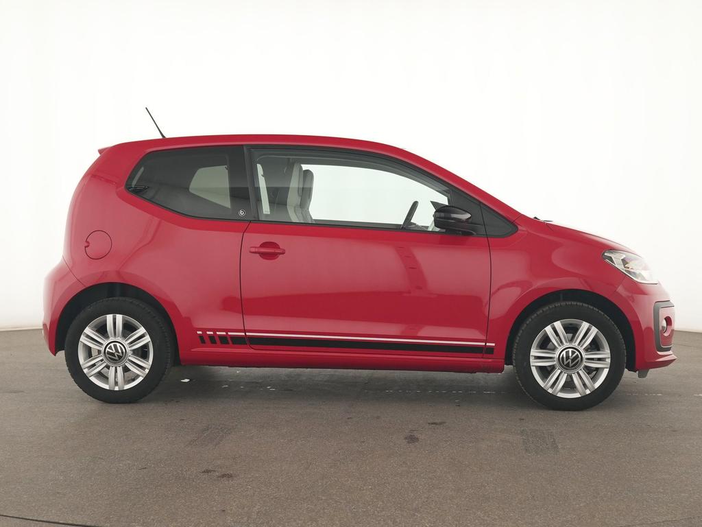 Volkswagen up! 2023 г. Красный, пробег 39504 км