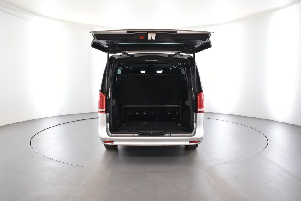 Mercedes-Benz V 250 2022 г. Серебристый, пробег 53397 км
