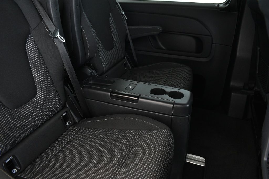 Mercedes-Benz V 250 2022 г. Серебристый, пробег 53397 км