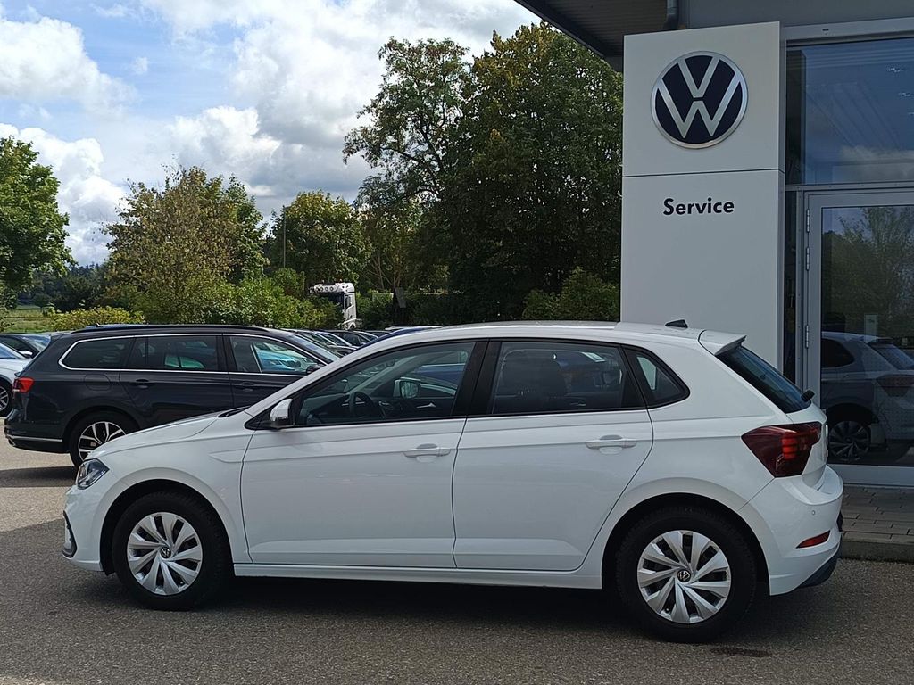 Volkswagen Polo 2023 г. Белый, пробег 29152 км