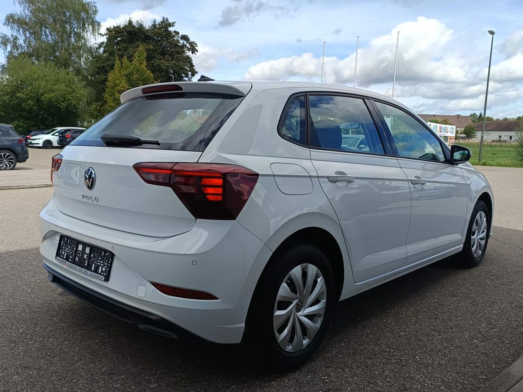 Volkswagen Polo 2023 г. Белый, пробег 29152 км