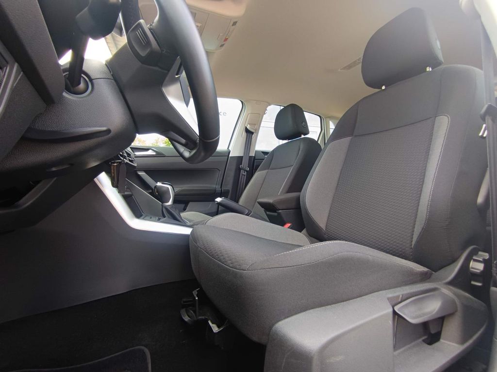 Volkswagen Polo 2023 г. Белый, пробег 29152 км
