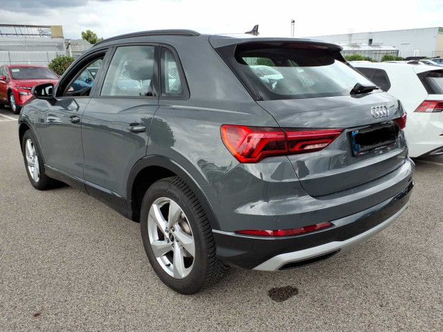 Audi Q3 2023 г. Серый, пробег 30481 км