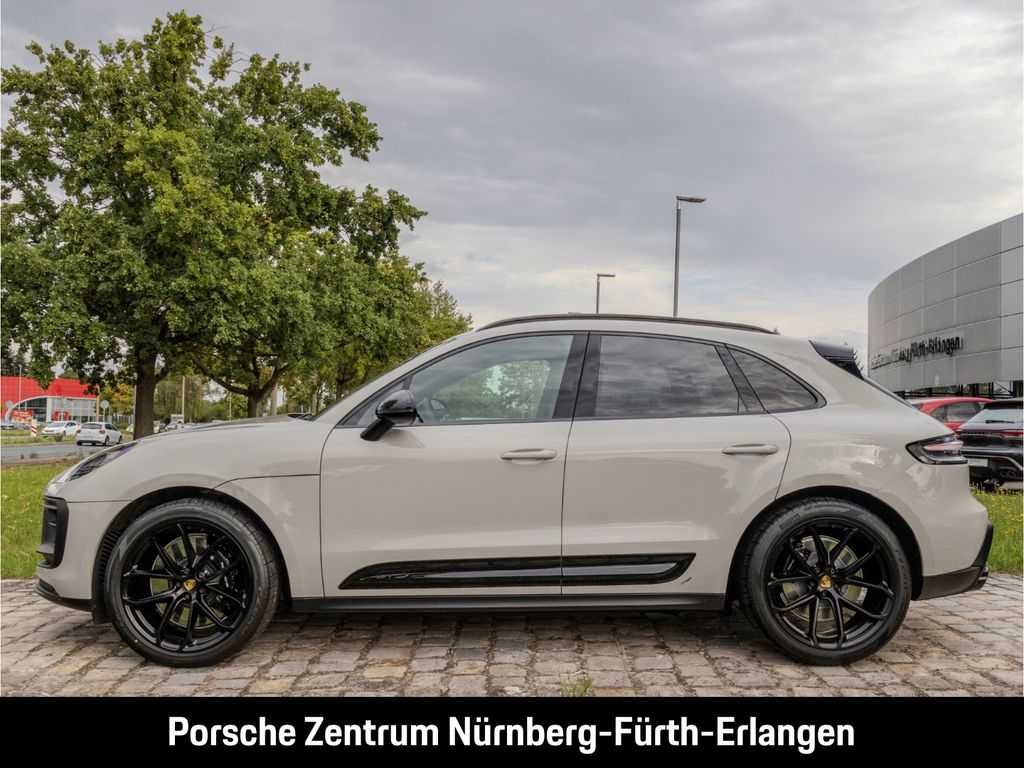 Porsche Macan 2023 г. Белый, пробег 45800 км