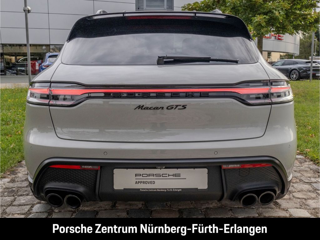 Porsche Macan 2023 г. Белый, пробег 45800 км