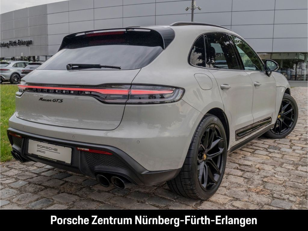 Porsche Macan 2023 г. Белый, пробег 45800 км