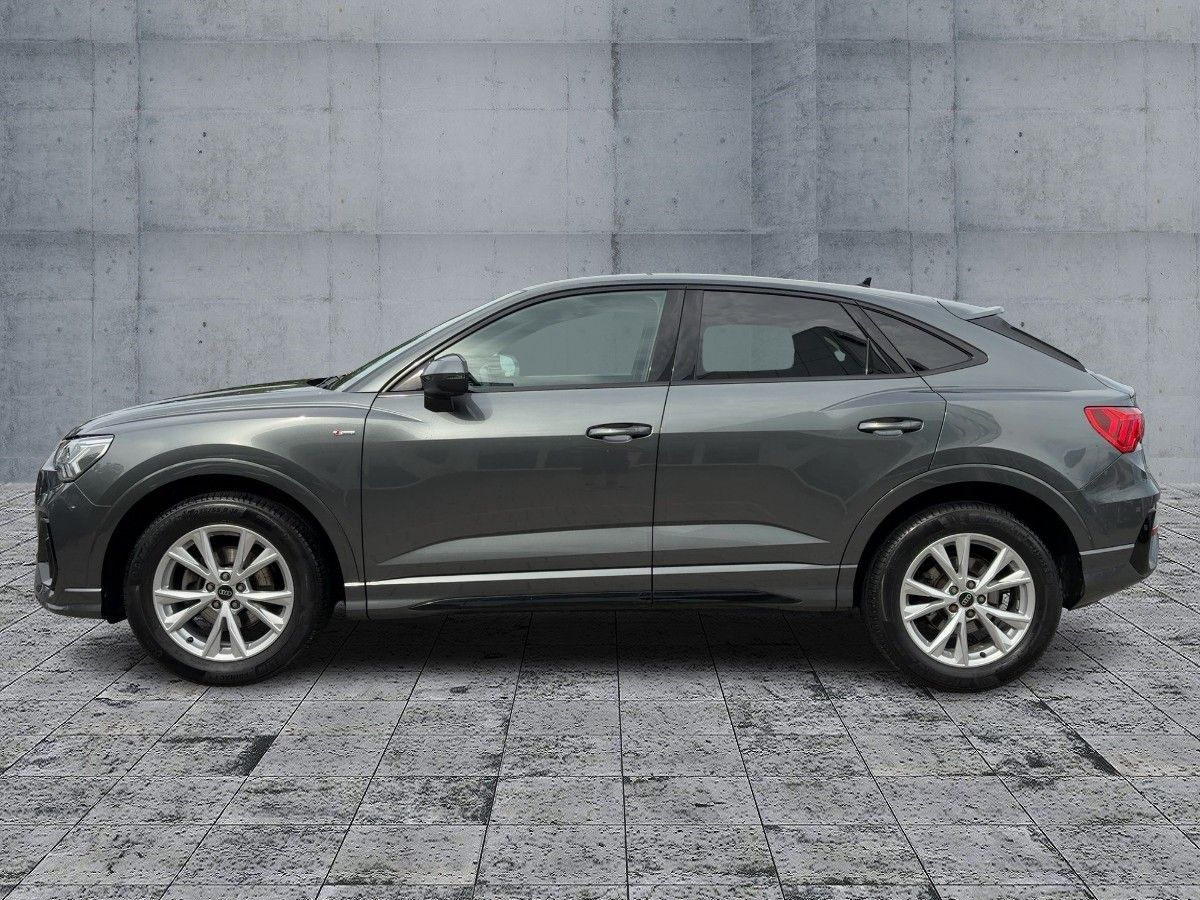 Audi Q3 2023 г. Серый, пробег 53304 км