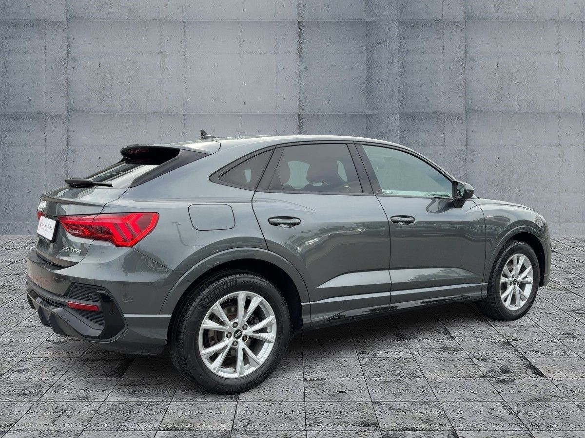 Audi Q3 2023 г. Серый, пробег 53304 км