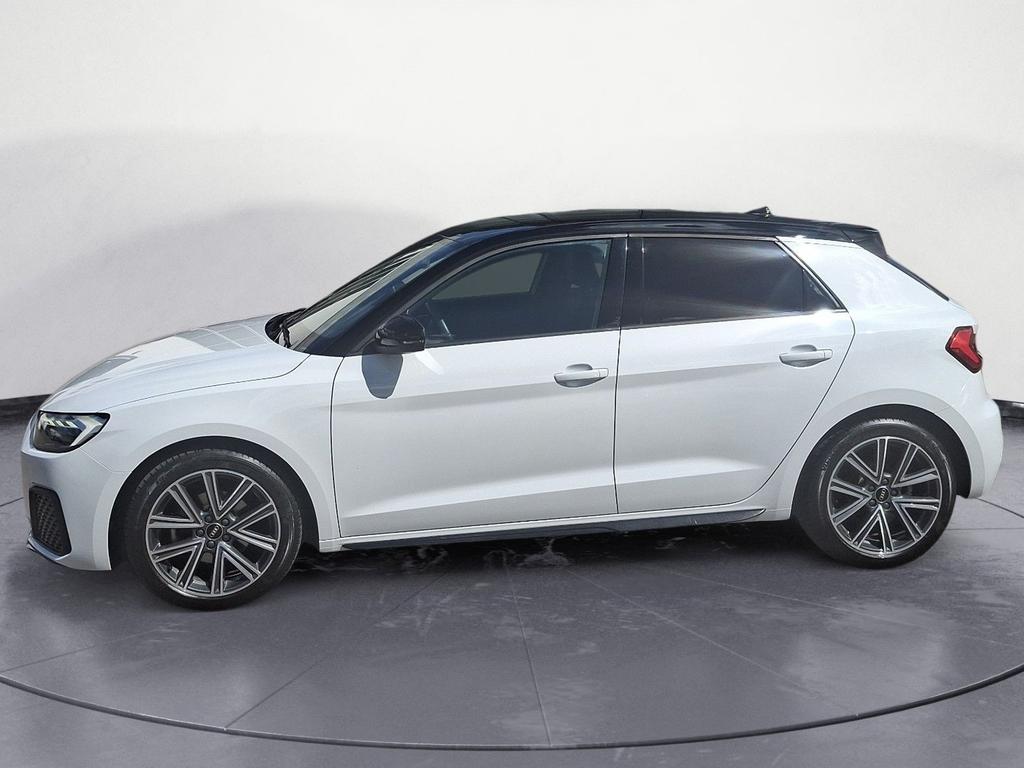 Audi A1 2022 г. Белый, пробег 42654 км