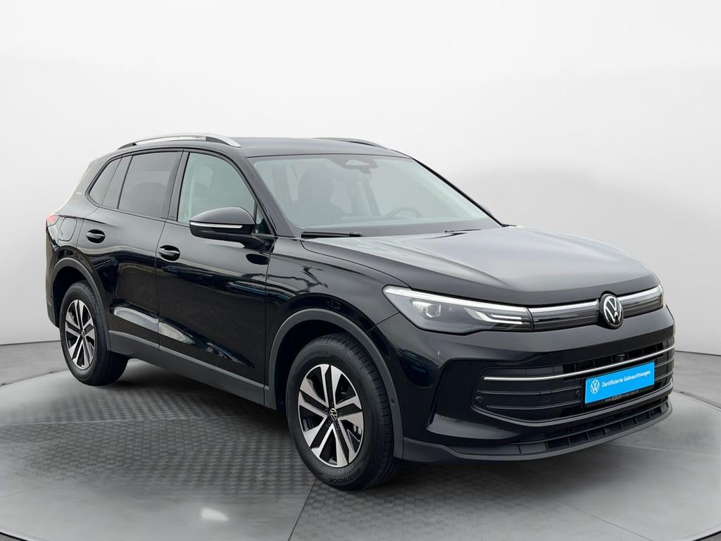 Volkswagen Tiguan 2026 г. Чёрный, пробег 19300 км
