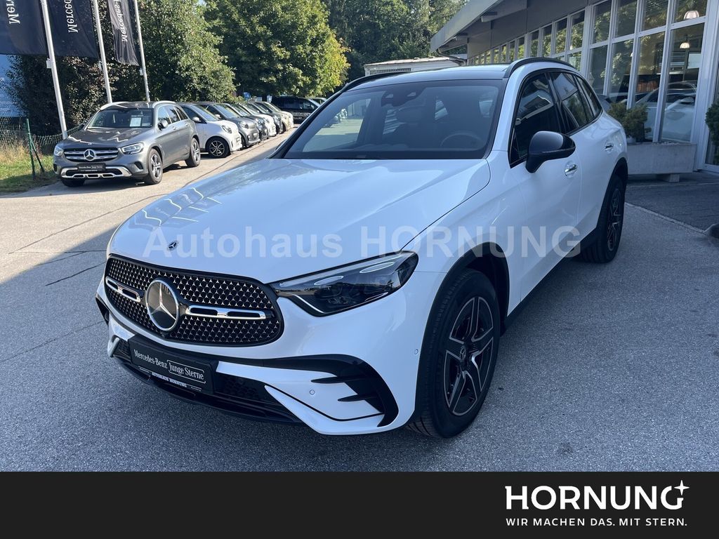 Mercedes-Benz GLC 220 2024 г. Белый, пробег 52856 км