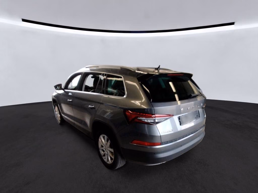 Skoda Kodiaq 2023 г. Серый, пробег 56546 км