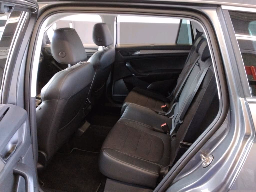 Skoda Kodiaq 2023 г. Серый, пробег 56546 км
