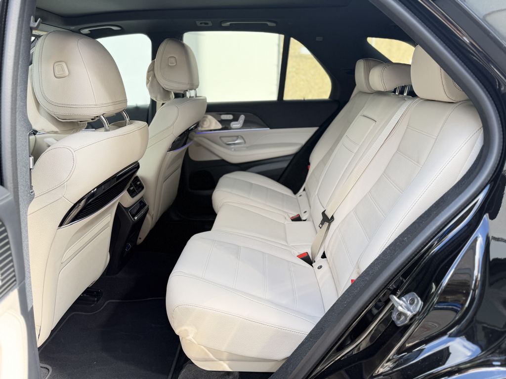 Mercedes-Benz GLE 450 2025 г. Чёрный, пробег 43700 км
