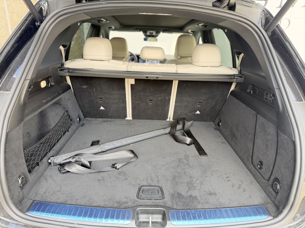Mercedes-Benz GLE 450 2025 г. Чёрный, пробег 43700 км