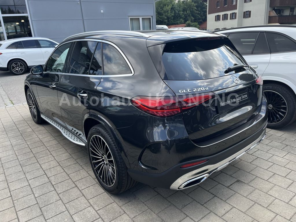 Mercedes-Benz GLC 220 2024 г. Серый, пробег 54829 км