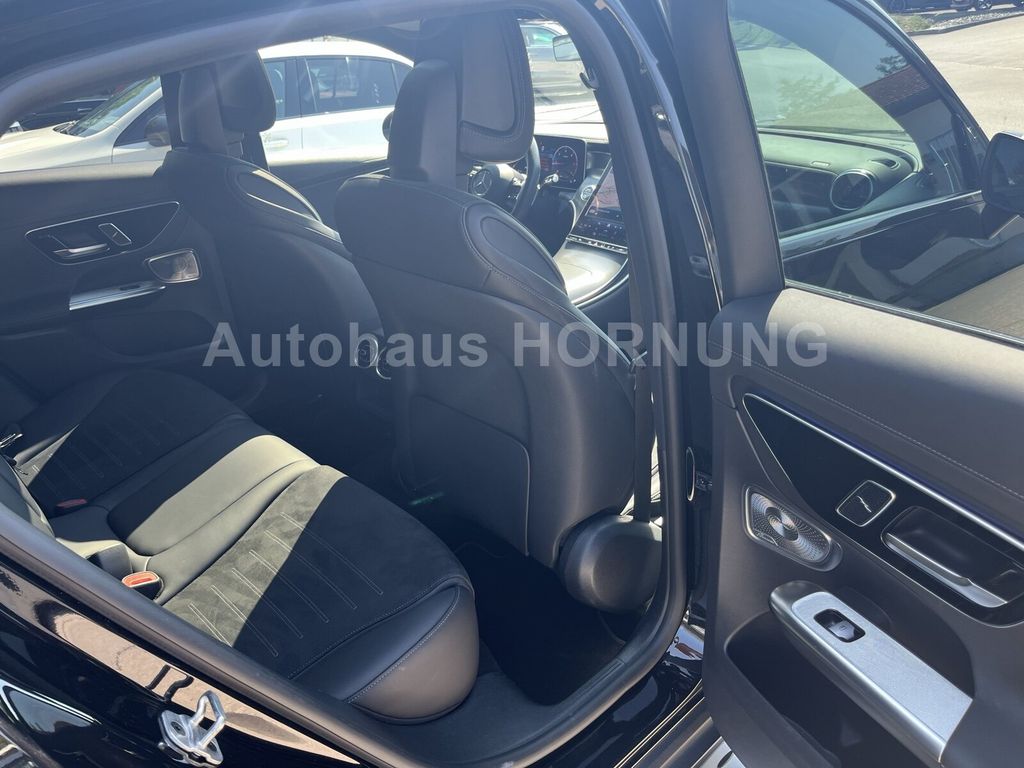 Mercedes-Benz GLC 220 2024 г. Чёрный, пробег 51966 км