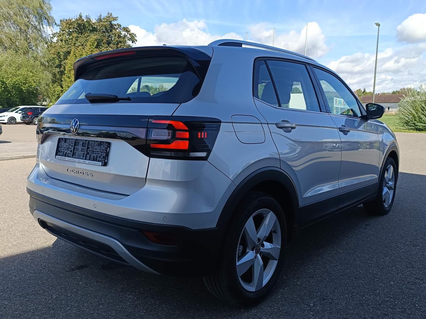 Volkswagen T-Cross 2022 г. Серебристый, пробег 27719 км