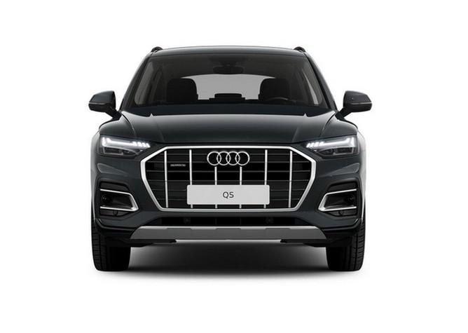 Audi Q5 2023 г. Серый, пробег 55600 км