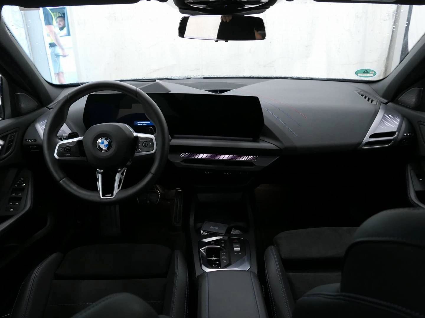 BMW 120 2025 г. Чёрный, пробег 45000 км