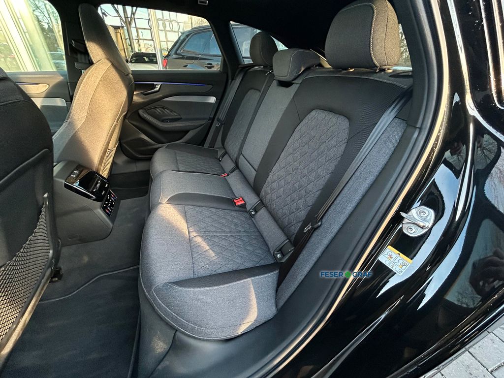 Audi A6 2025 г. Чёрный, пробег 17890 км