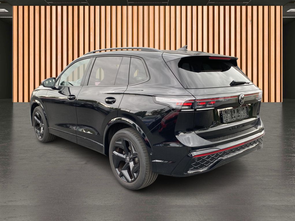 Volkswagen Tiguan 2025 г. Чёрный, пробег 39061 км