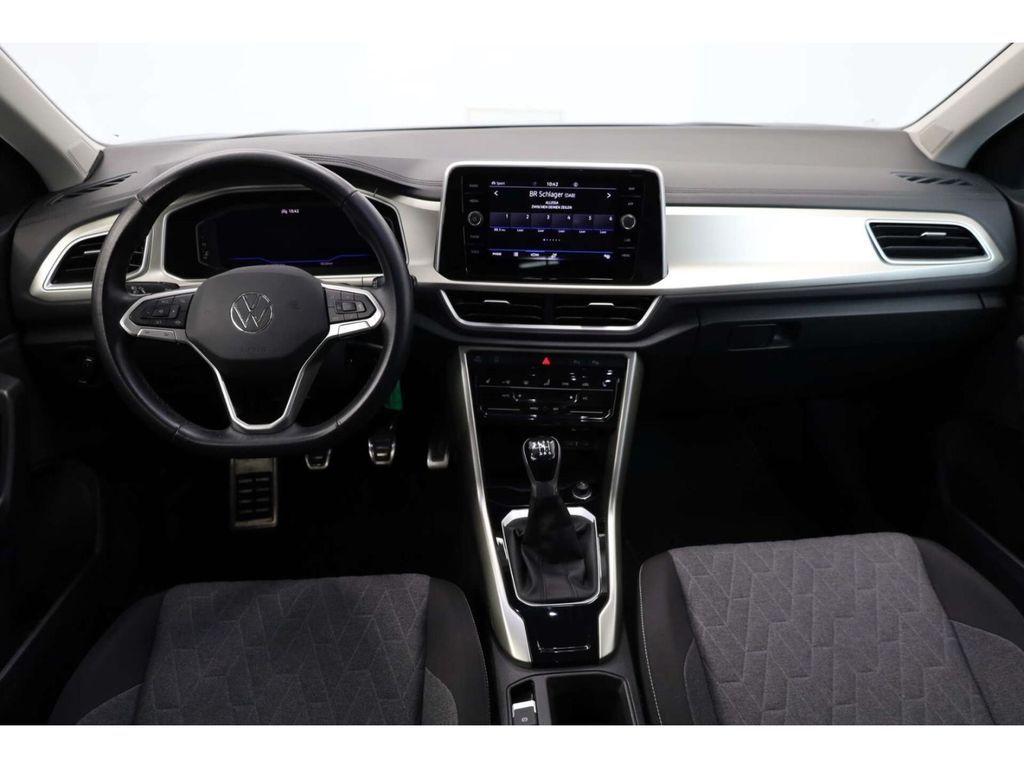 Volkswagen T-Roc 2023 г. Чёрный, пробег 18529 км