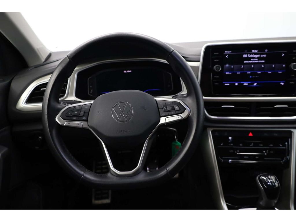 Volkswagen T-Roc 2023 г. Чёрный, пробег 18529 км