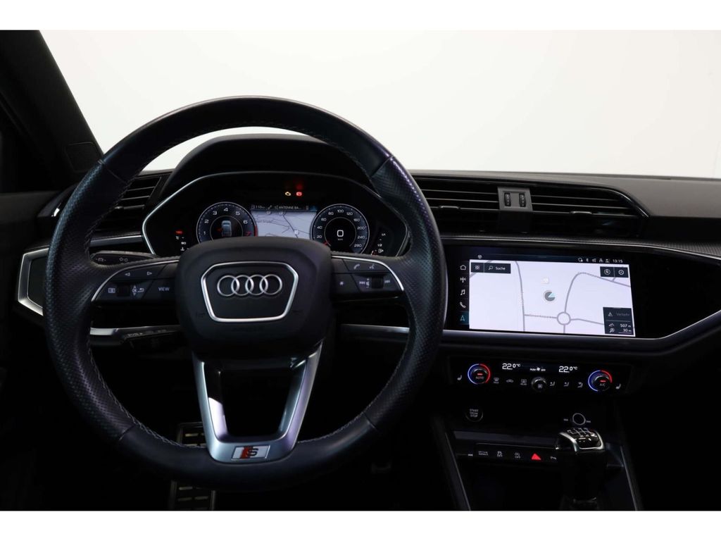 Audi Q3 2022 г. Белый, пробег 30840 км