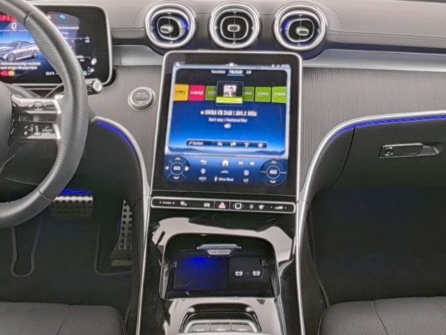 Mercedes-Benz CLE 200 2025 г. Жёлтый, пробег 8500 км