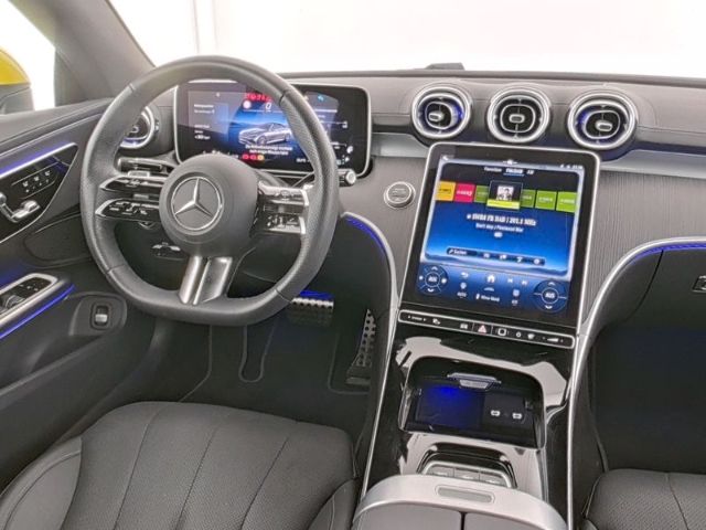 Mercedes-Benz CLE 200 2025 г. Жёлтый, пробег 8500 км