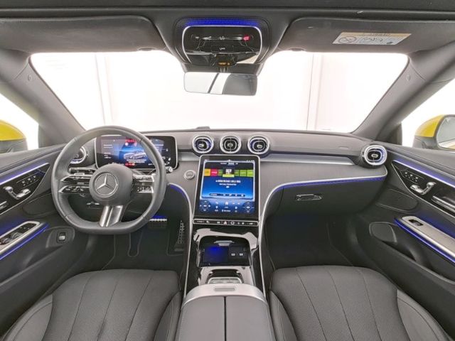 Mercedes-Benz CLE 200 2025 г. Жёлтый, пробег 8500 км