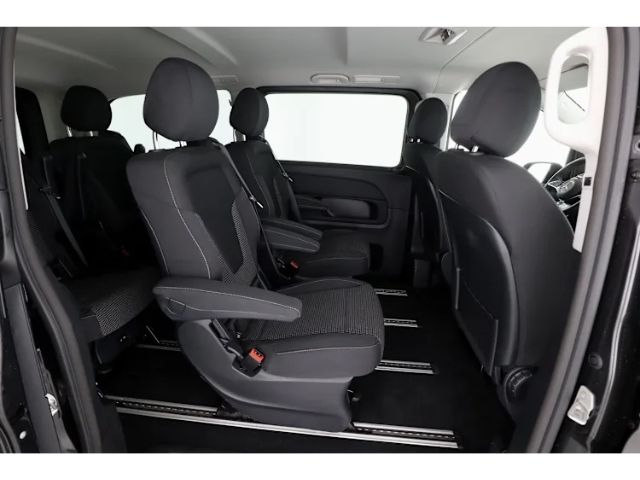 Mercedes-Benz V 220 2025 г. Серый, пробег 17800 км