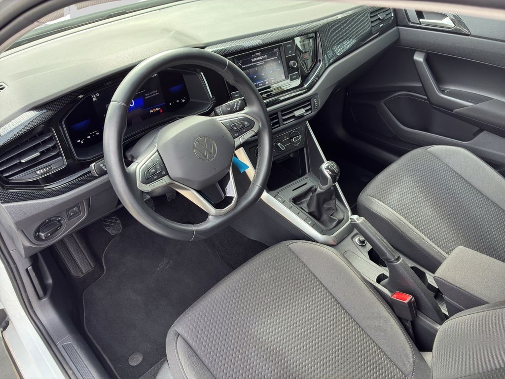 Volkswagen Taigo 2022 г. Белый, пробег 43380 км