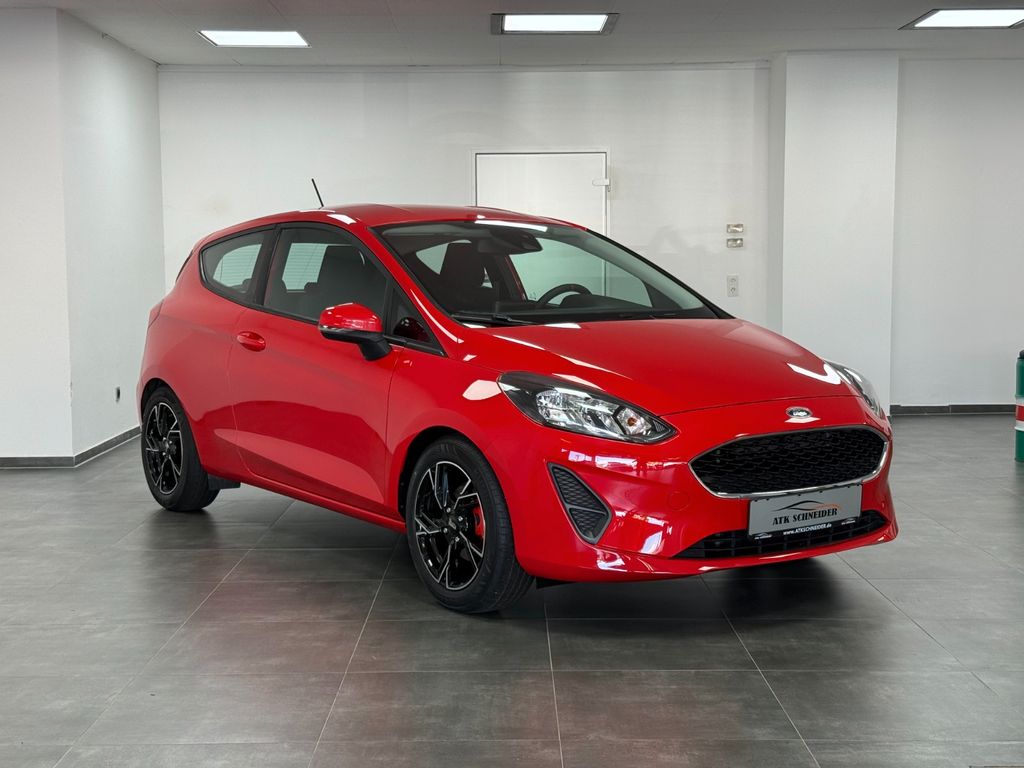 Ford Fiesta 2021 г. Красный, пробег 50000 км