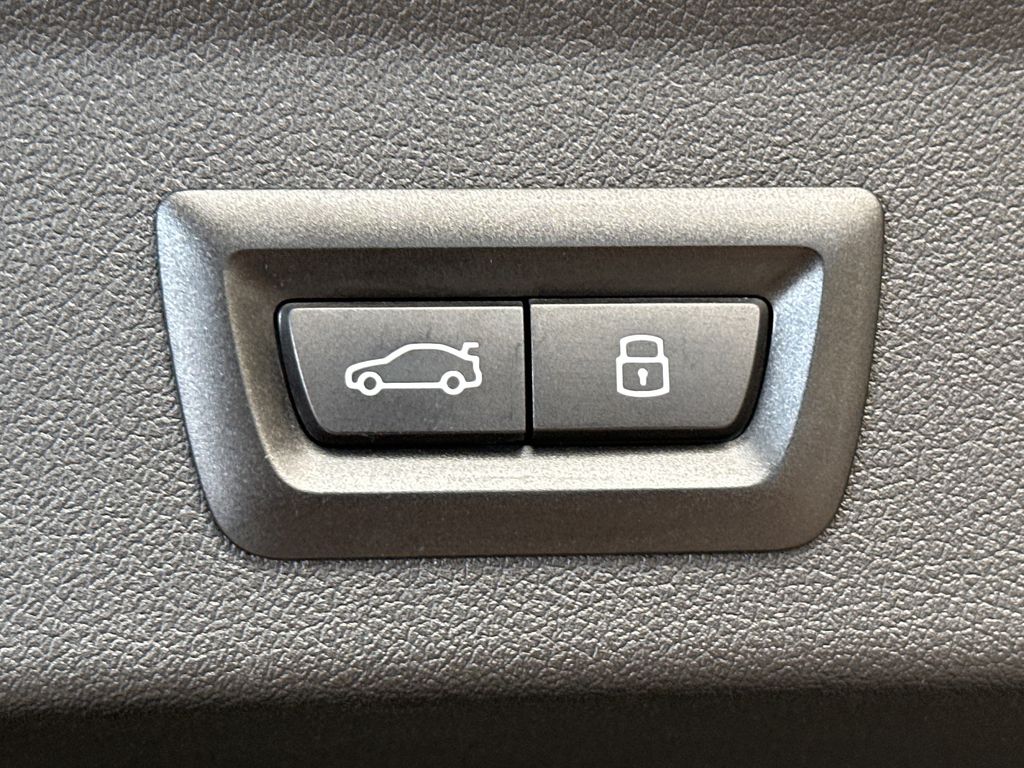 BMW 128 2023 г. Чёрный, пробег 54750 км