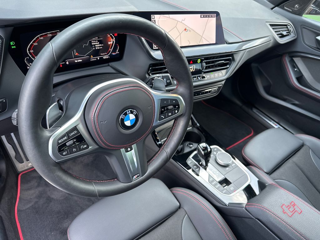 BMW 128 2023 г. Чёрный, пробег 54750 км