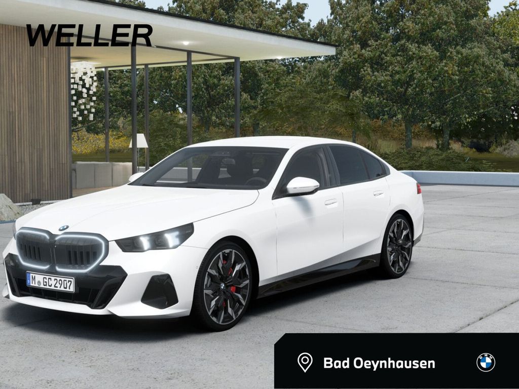 BMW 540 2025 г. Белый, пробег 26616 км