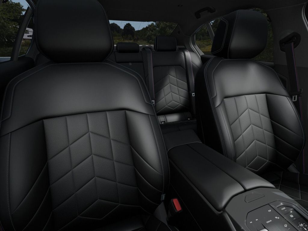BMW 540 2025 г. Белый, пробег 26616 км
