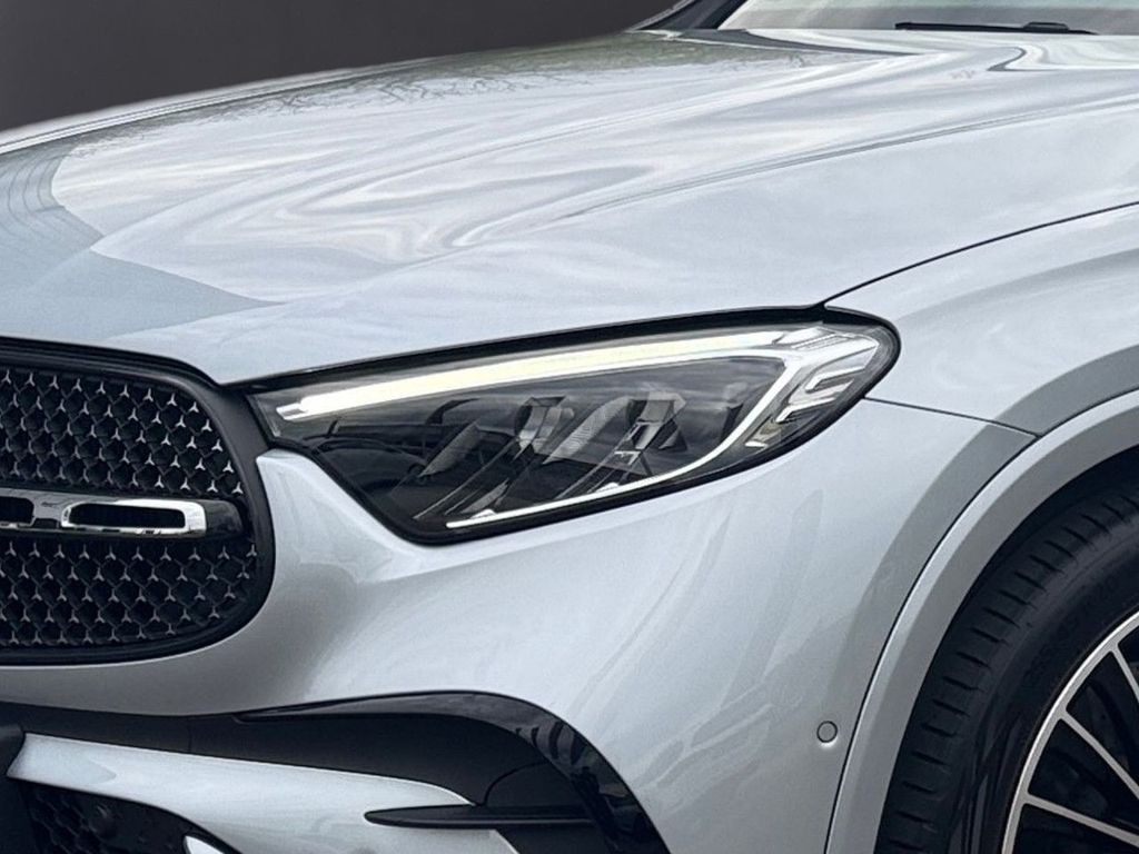 Mercedes-Benz GLC 300 2024 г. Серебристый, пробег 24752 км