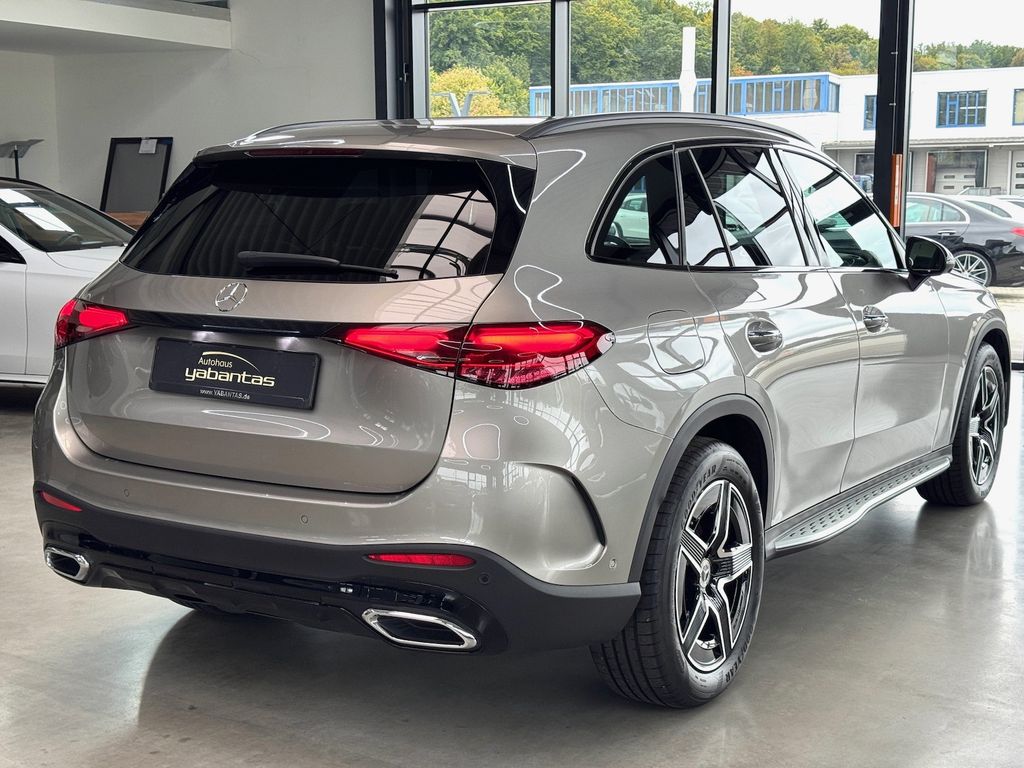 Mercedes-Benz GLC 300 2024 г. Серебристый, пробег 9900 км