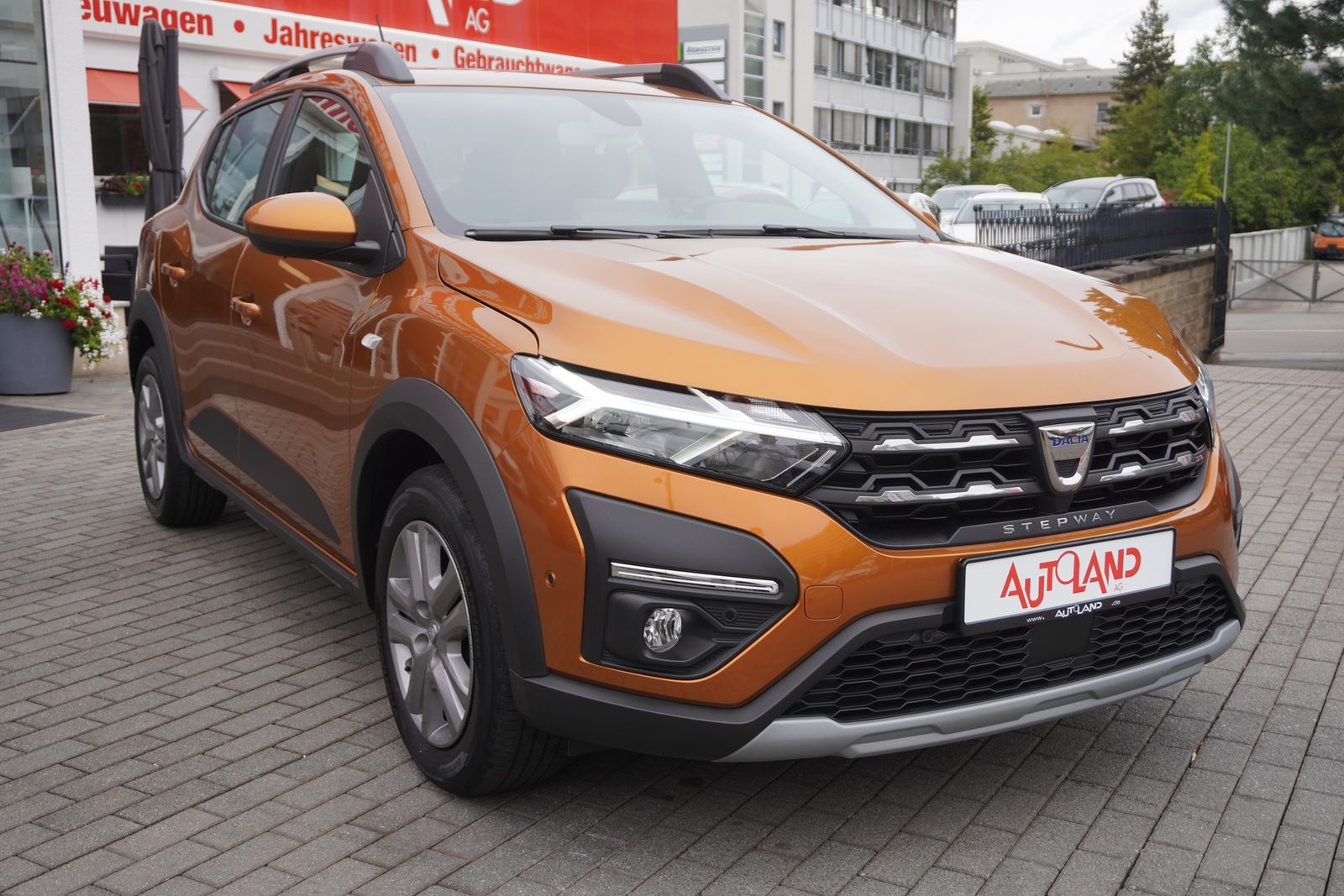 Dacia Sandero 2022 г. Оранжевый, пробег 39622 км