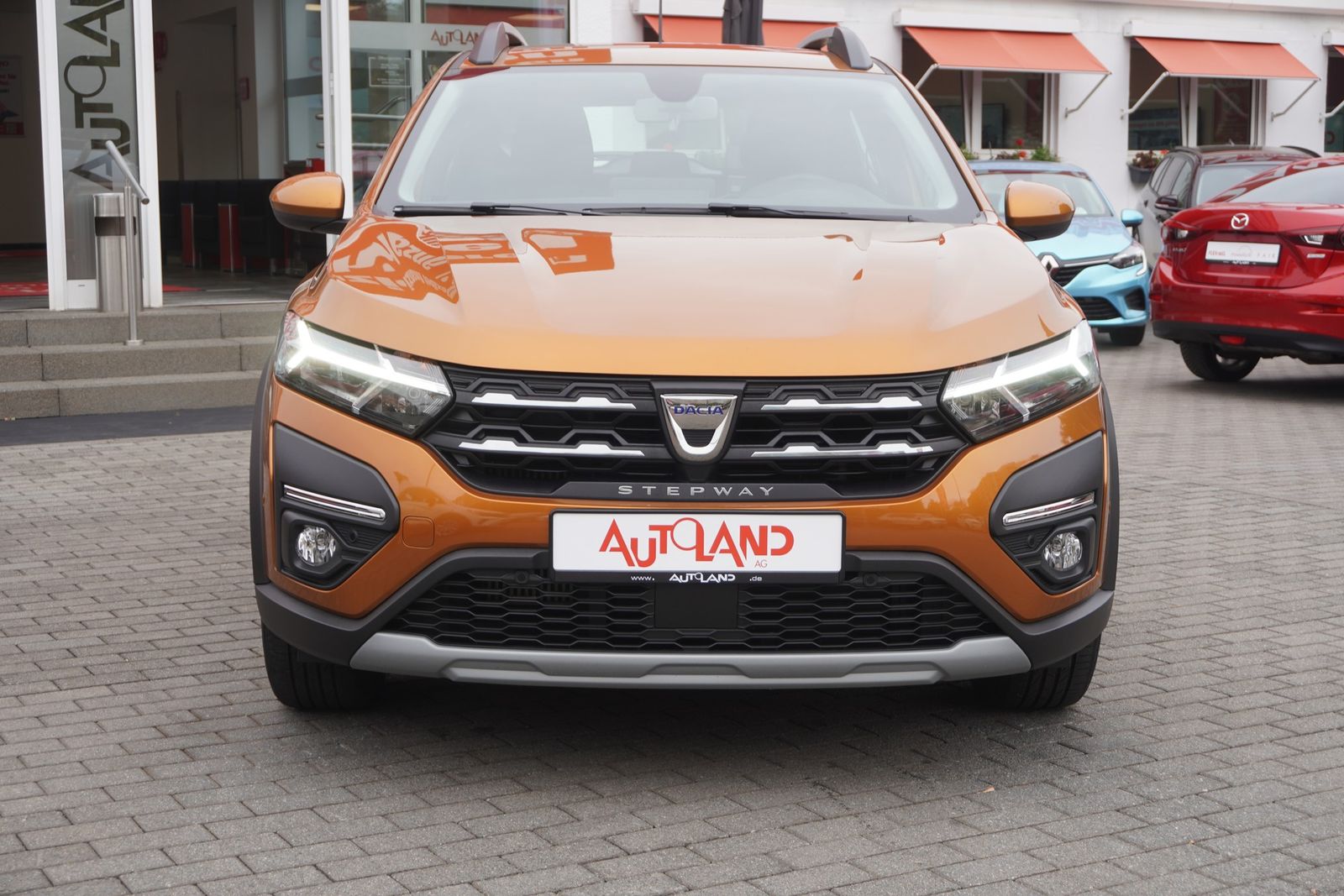 Dacia Sandero 2022 г. Оранжевый, пробег 39622 км
