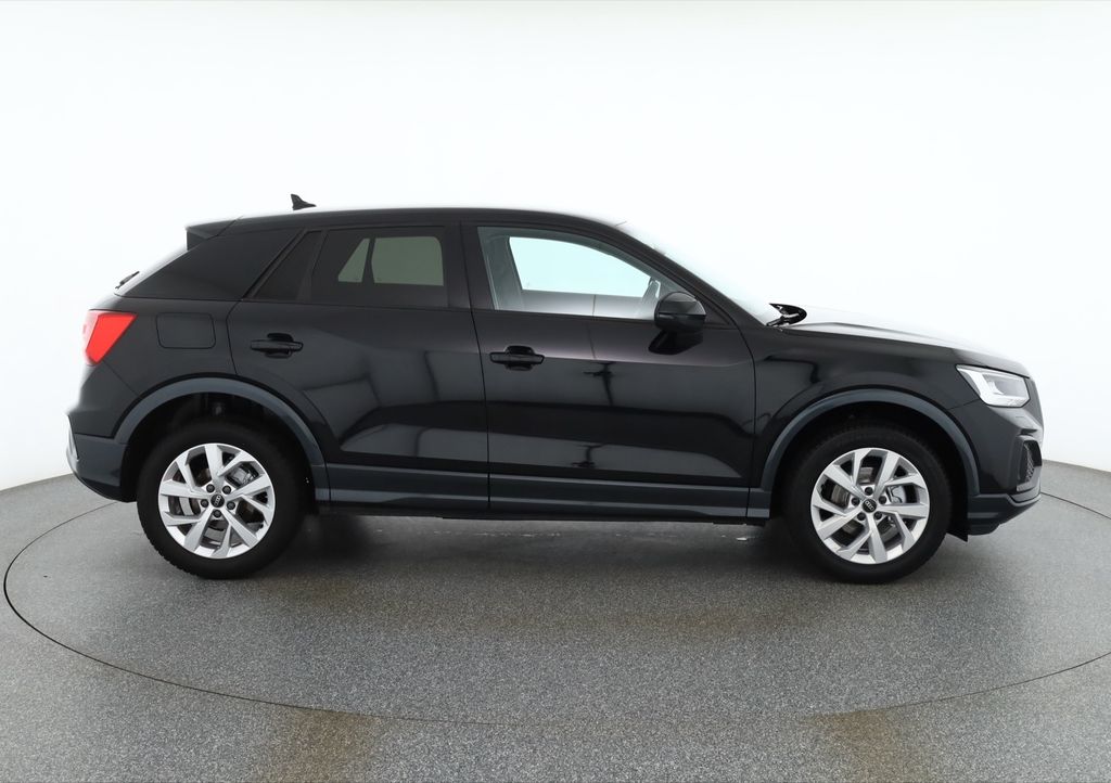 Audi Q2 2023 г. Чёрный, пробег 45662 км