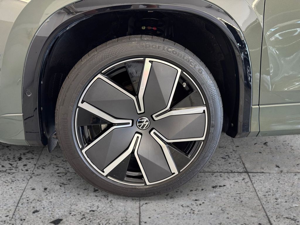 Volkswagen Tayron 2025 г. Зелёный, пробег 11793 км