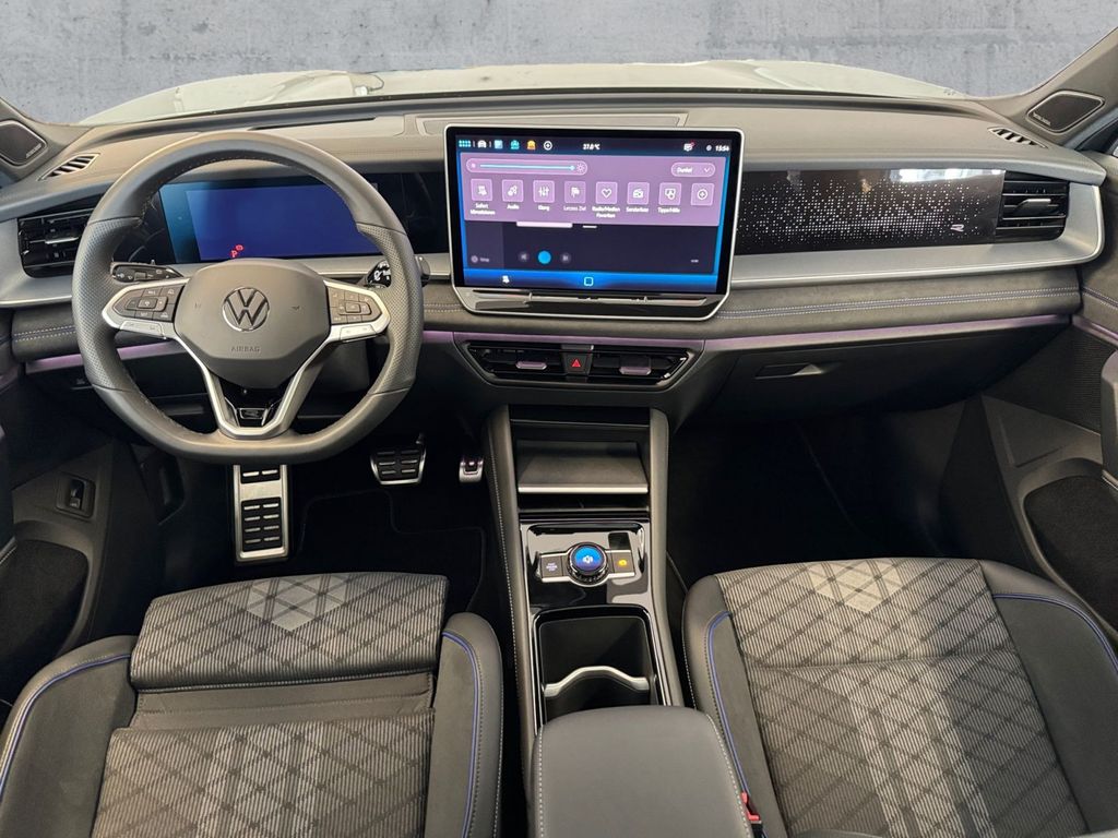 Volkswagen Tayron 2025 г. Зелёный, пробег 11793 км